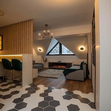 Clabucet Luxury Apartament เปรดัล ภายนอก รูปภาพ